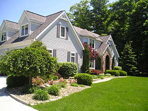 Landscapers and Lawncare Services in Lake City, TN